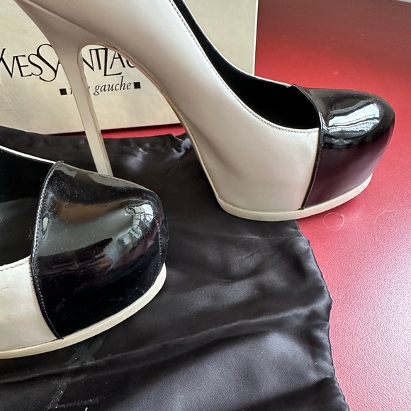 Yves Saint Laurent Platform White Pumps with Black Patent Toe. Size 40.5 - Picture 4 of 9
